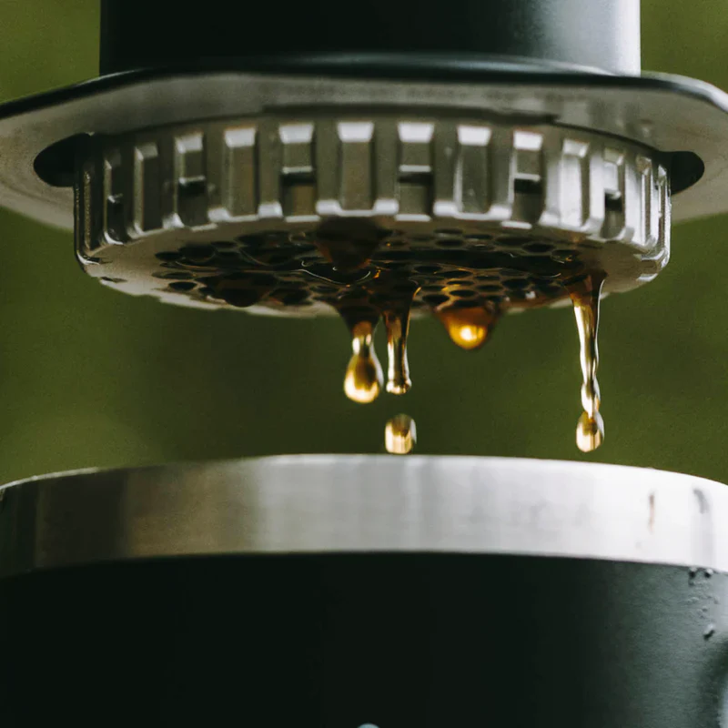 AeroPress Coffee Maker - Steel - Image 9